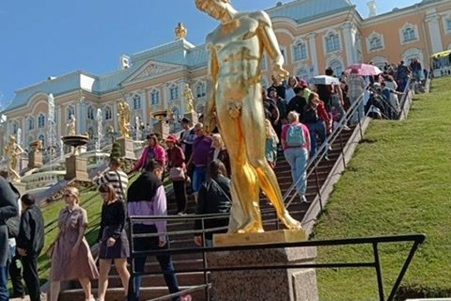 Открытие фонтанов в ПЕТЕРГОФЕ